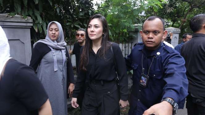 Rekan Artis Melihat Ashraf Sinclair untuk Terakhir Kalinya