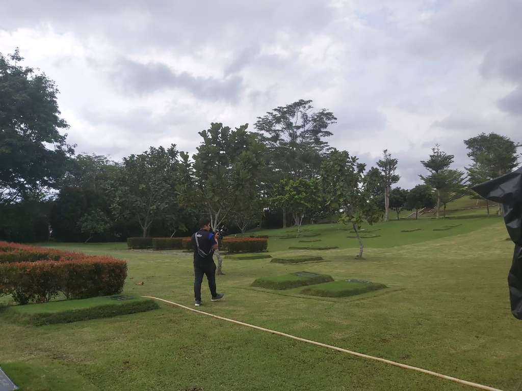 Melihat Pusara Ashraf Sinclair