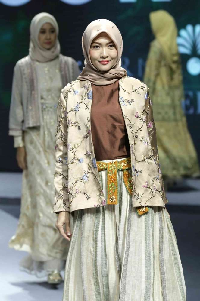 Desainer Irna Mutiara Bawa Corona ke Muffest 2020