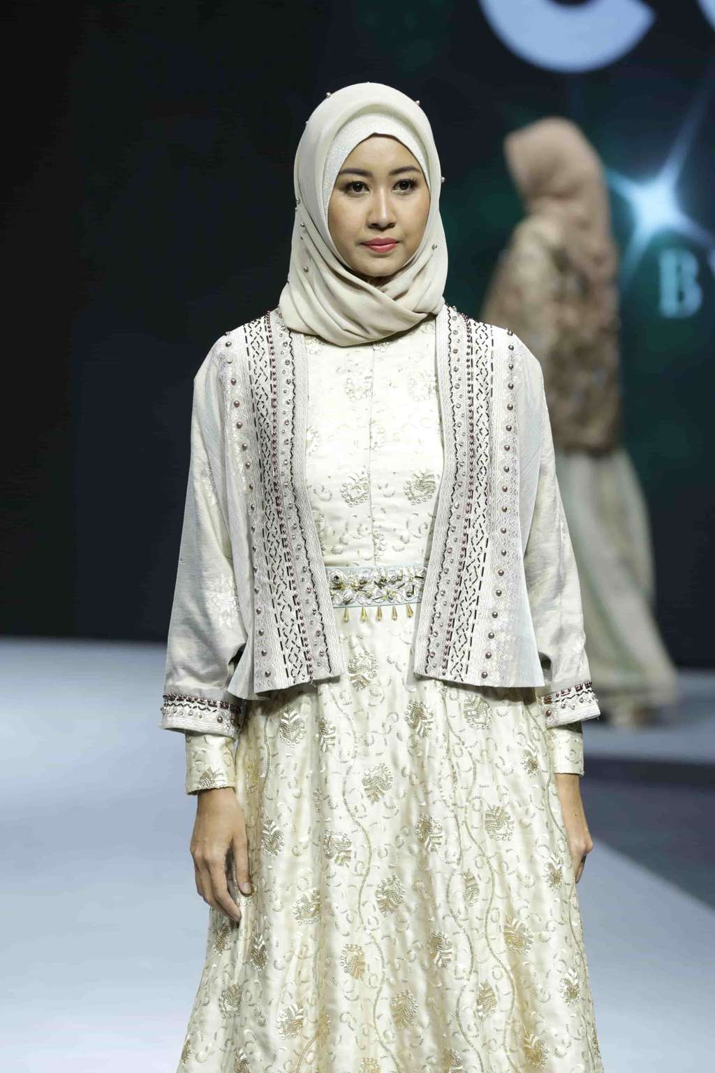 Desainer Irna Mutiara Bawa Corona ke Muffest 2020