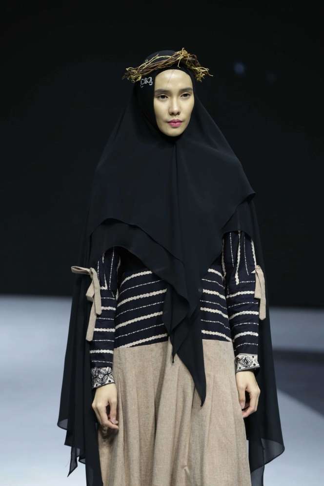 Inspirasi Perwayangan dalam Balutan Cantik Busana Syar'i
