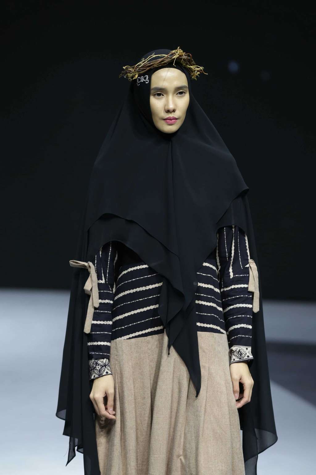 Inspirasi Perwayangan dalam Balutan Cantik Busana Syar'i