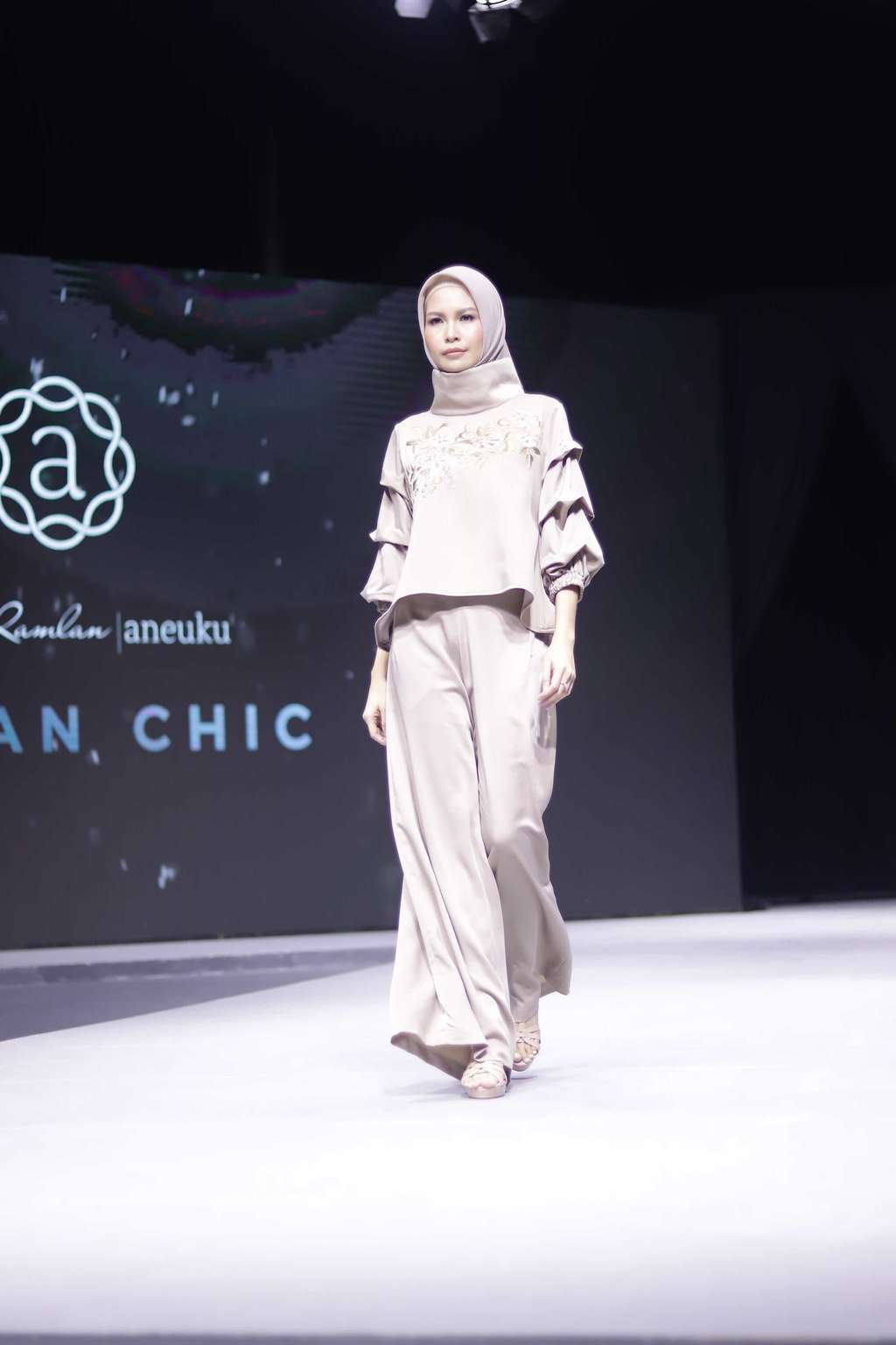 Busana Muslim Handmade Tasikmalaya Karya Olla Ramlan x Aneuku