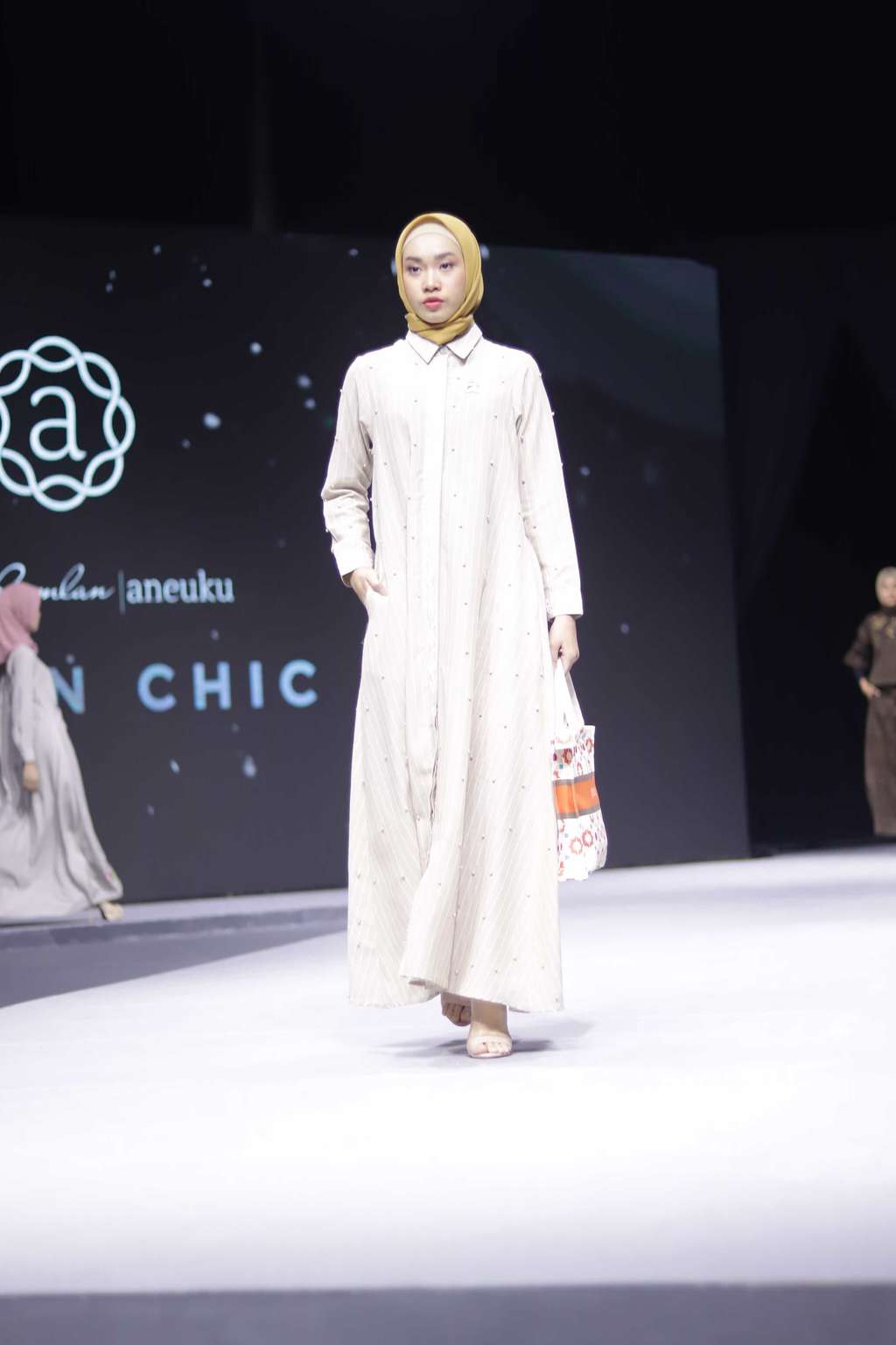 Busana Muslim Handmade Tasikmalaya Karya Olla Ramlan x Aneuku