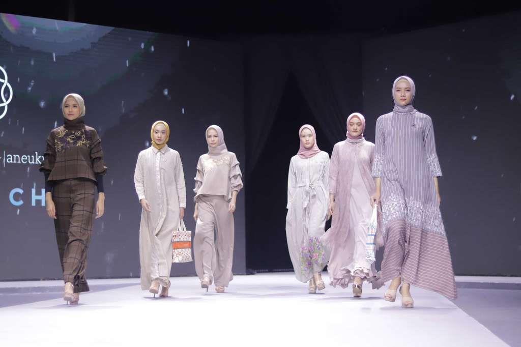 Busana Muslim Handmade Tasikmalaya Karya Olla Ramlan x Aneuku