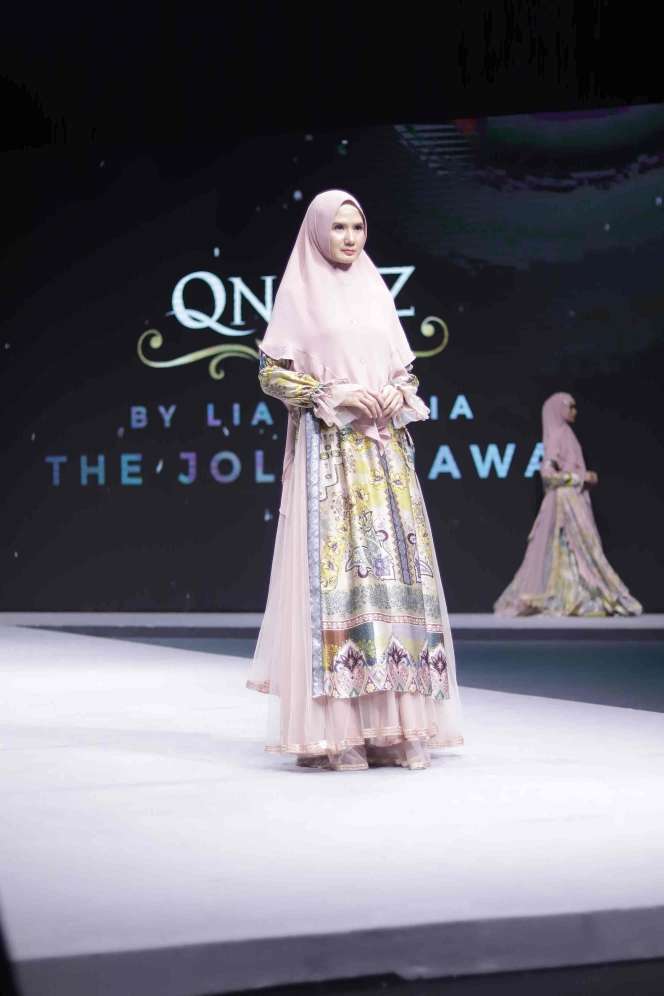 Tampil Islami ala Bollywood Karya Lia Dahlia