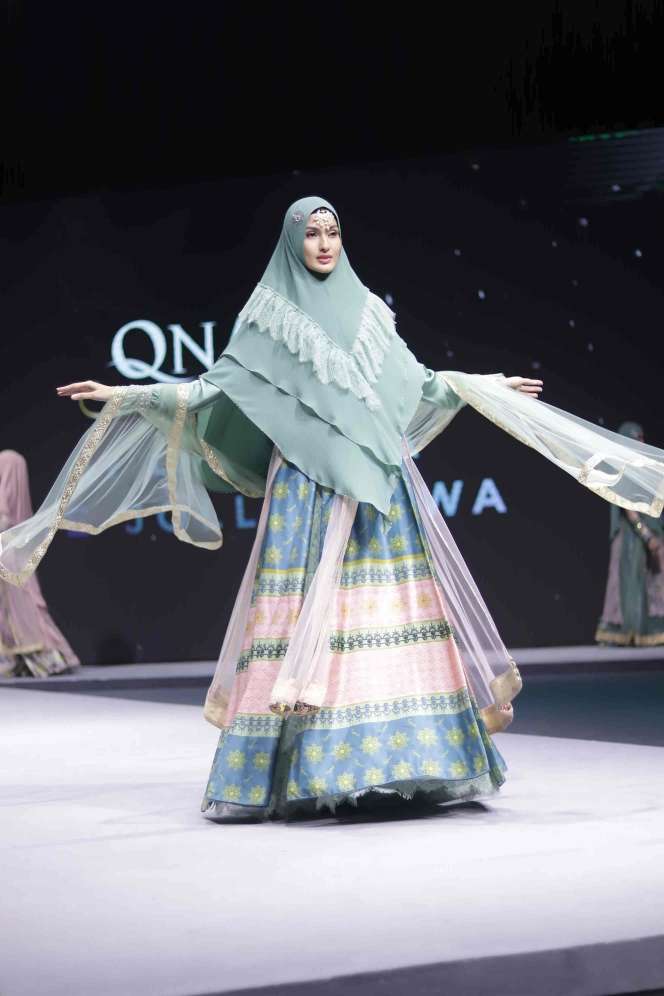 Tampil Islami ala Bollywood Karya Lia Dahlia