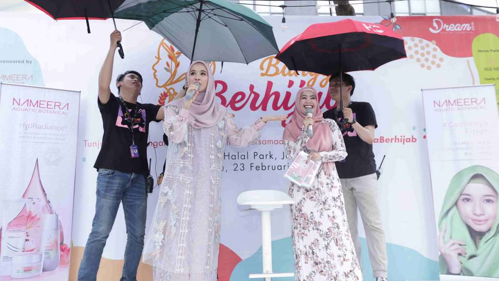 Laudya Cynthia Bella Ungkap Rahasia Cantik di #BanggaBerhijab