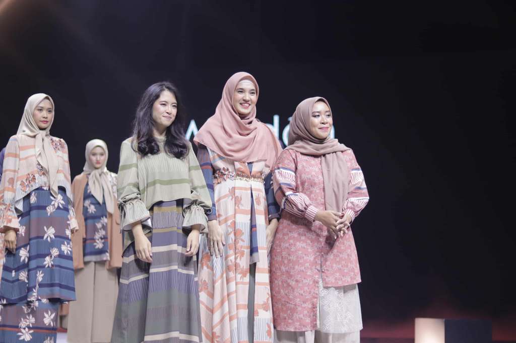 Paduan Cantik Gaya Edgy dan Anggun Khas Urban ala KAMI