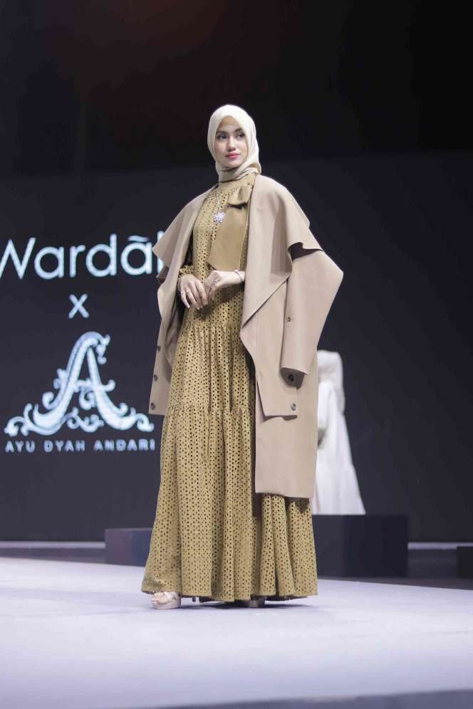 Koleksi Oase Padang Pasir Ala Ayu Dyah Andari di Muffest 2020