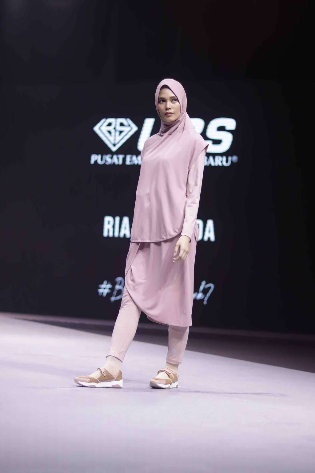 Pilihan Busana Hijab Kasual dan Stylish untuk Anak Millenial