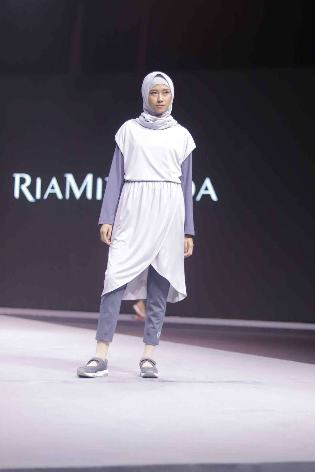 Pilihan Busana Hijab Kasual dan Stylish untuk Anak Millenial