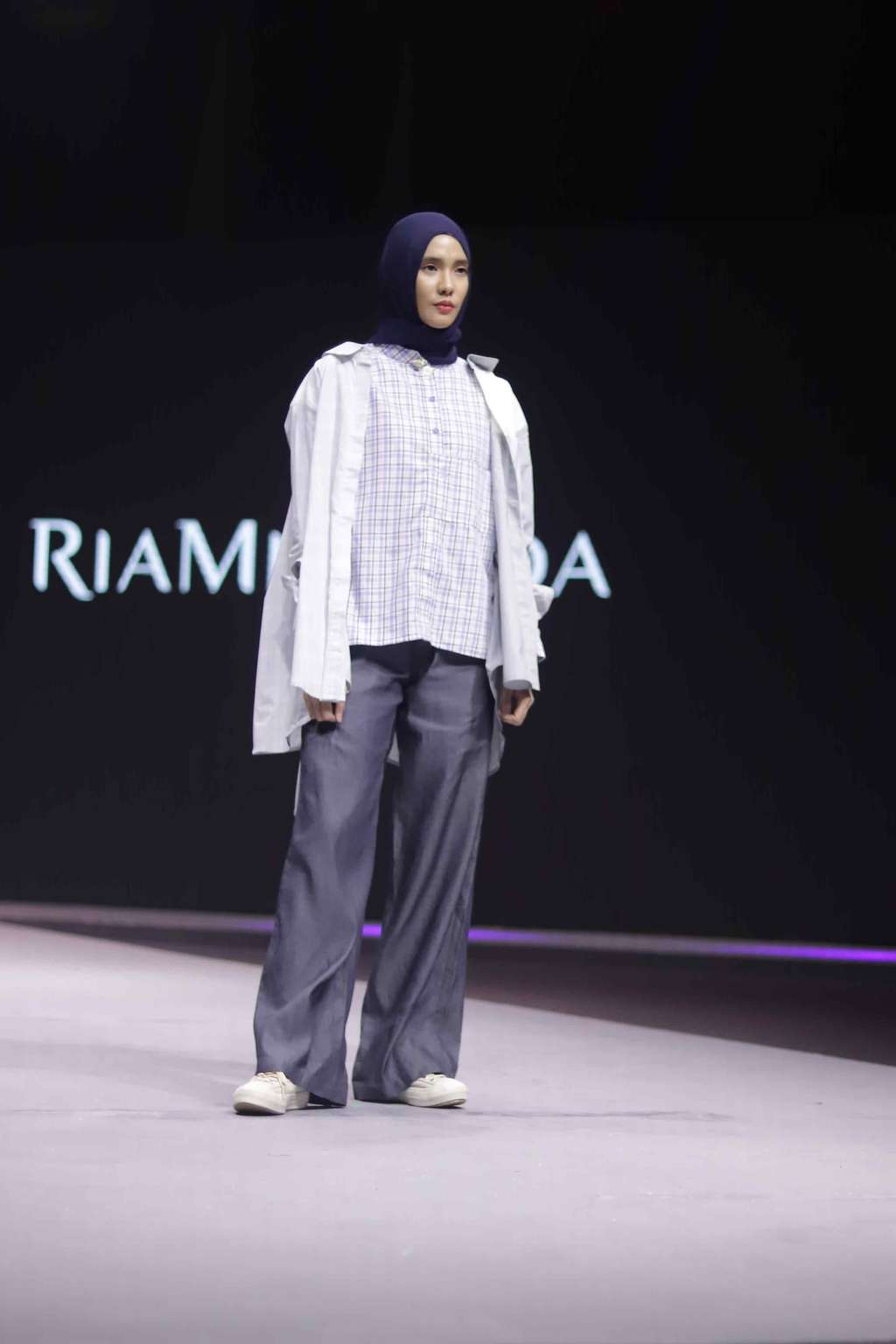 Pilihan Busana Hijab Kasual dan Stylish untuk Anak Millenial