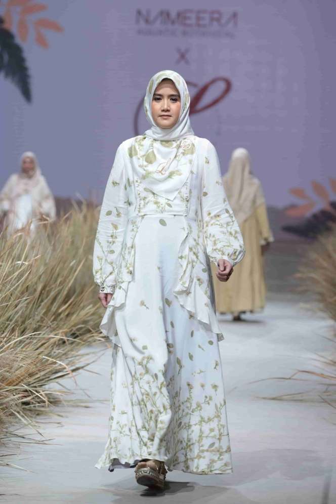 Laudya Cynthia Bella Sulap Limbah Daun Jadi Fashion Berkelas