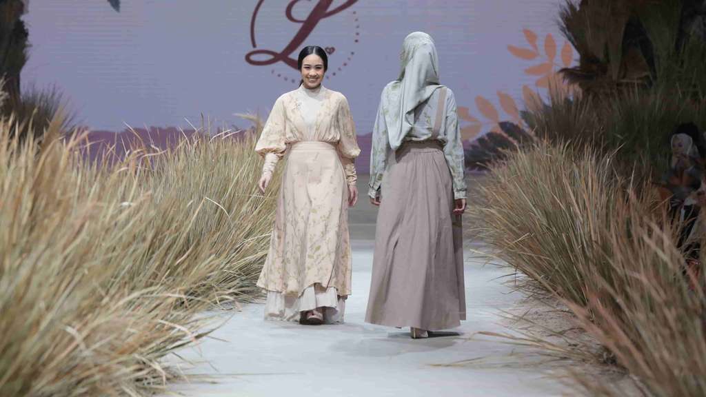 Laudya Cynthia Bella Sulap Limbah Daun Jadi Fashion Berkelas