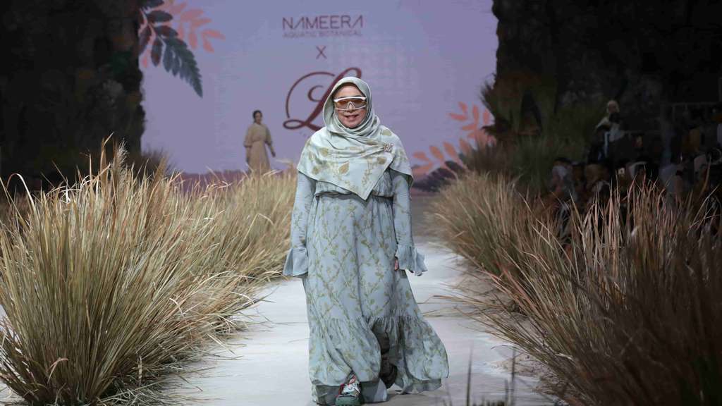 Laudya Cynthia Bella Sulap Limbah Daun Jadi Fashion Berkelas