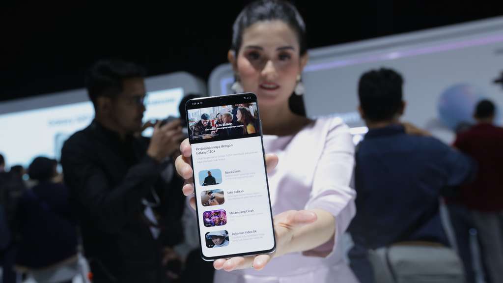 Penampakan Galaxy S20+, Ponsel Anyar Samsung yang Membahana
