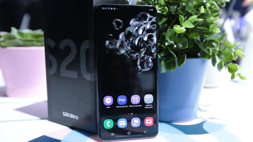 Penampakan Galaxy S20+, Ponsel Anyar Samsung yang Membahana