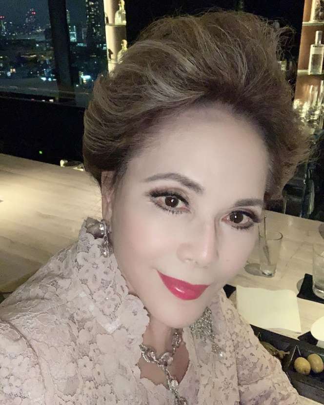 Usia 80 Tahun, Penampilan Istri Soekarno Masih Mempesona