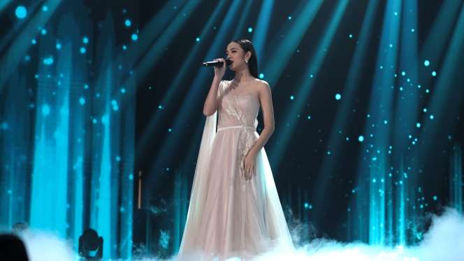 Pesona Lyodra Idol Bikin Terpana