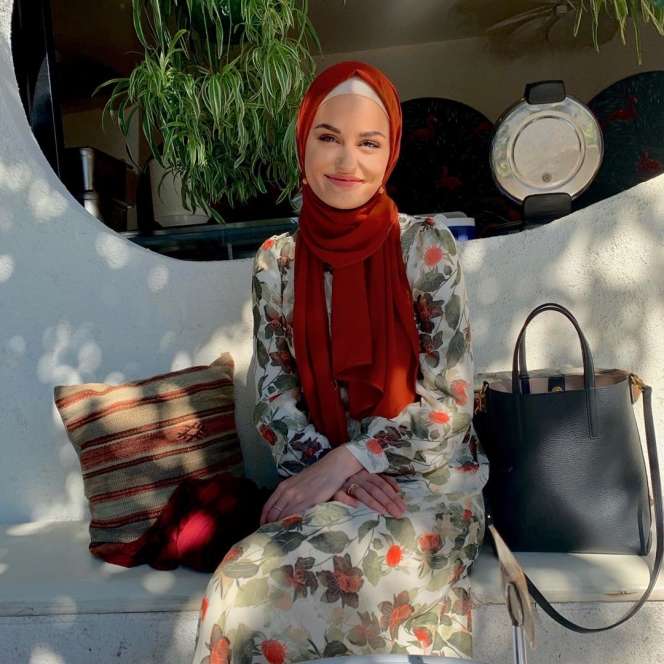 Pesona Emma Maree, Hijaber di Ajang Miss World Australia 2020