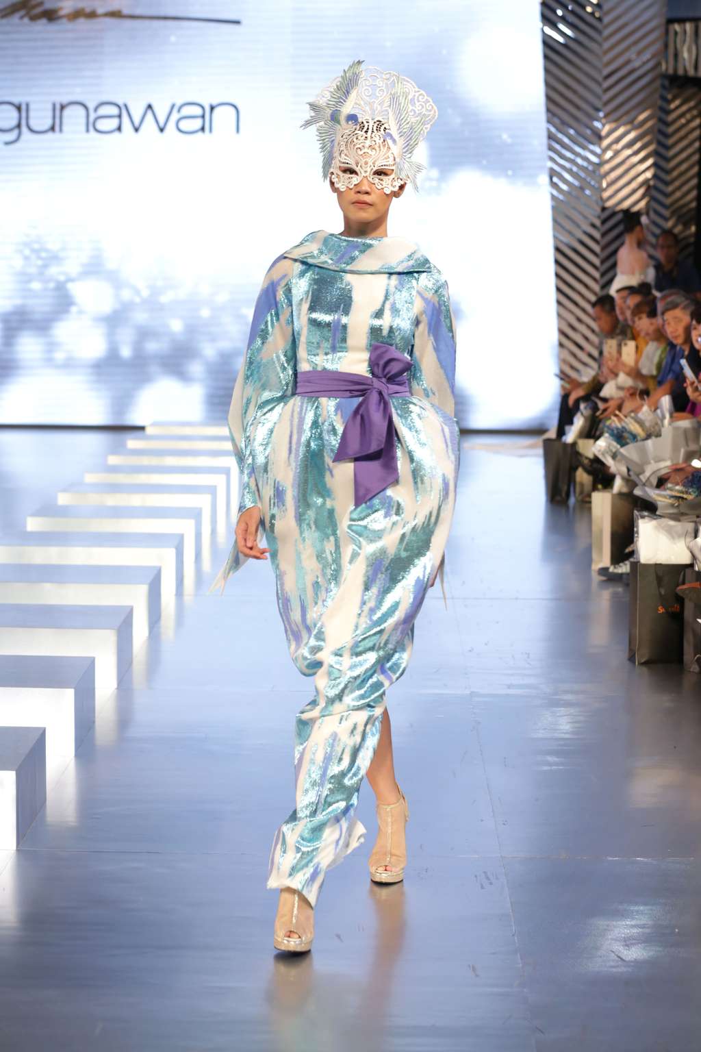 Koleksi Fly for Freedom dari Sebastian Gunawan