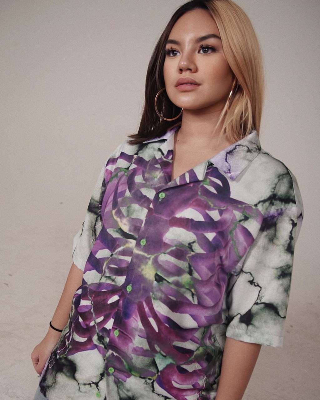 Gaya Makeup Shafa Harris Disorot