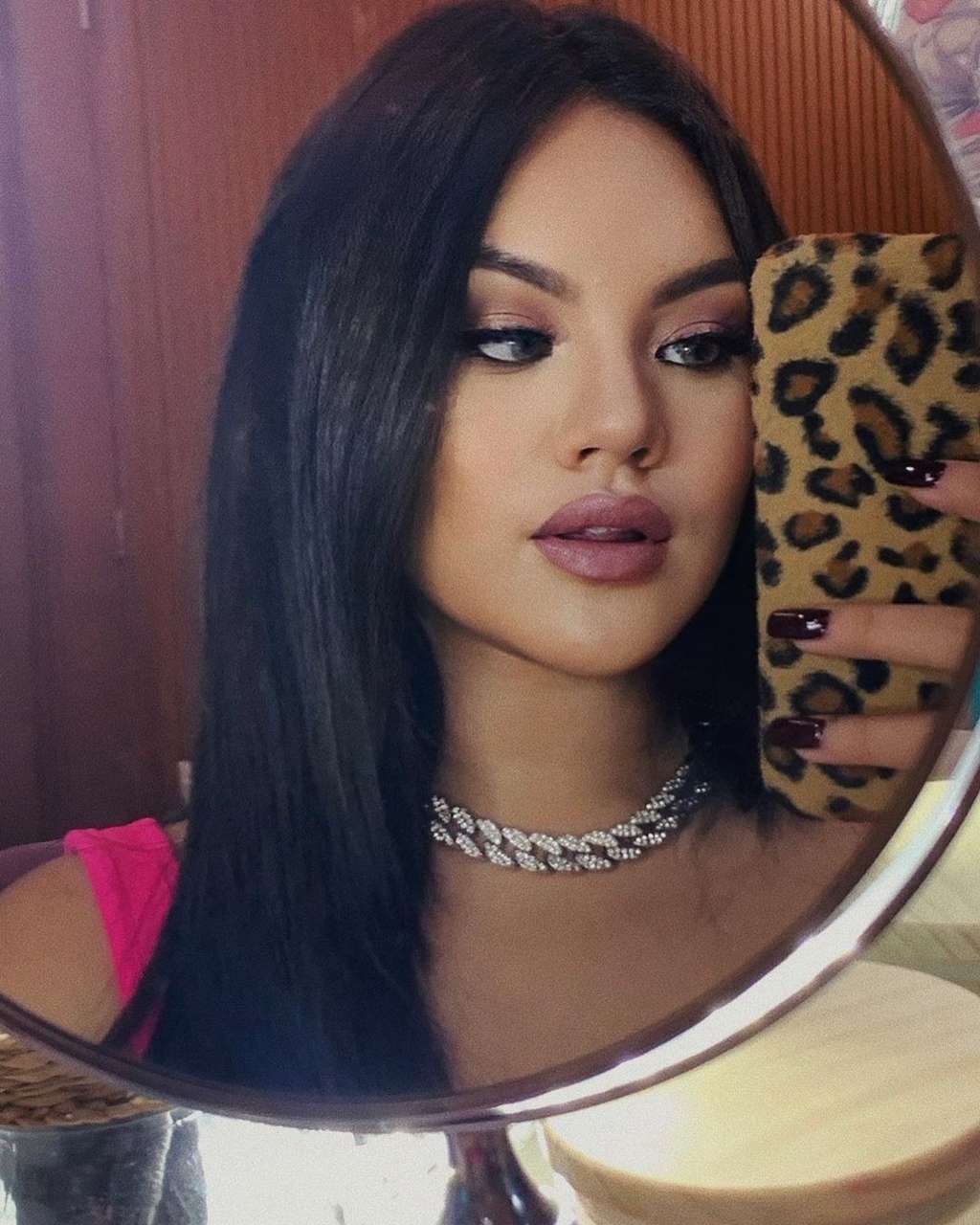 Gaya Makeup Shafa Harris Disorot
