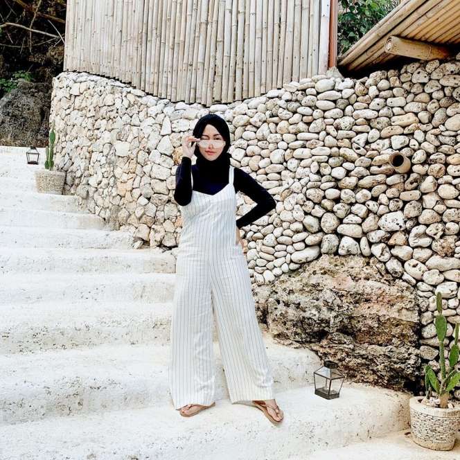 Bantu Perangi Corona, Ini 7 Gaya Sederhana Rachel Vennya 