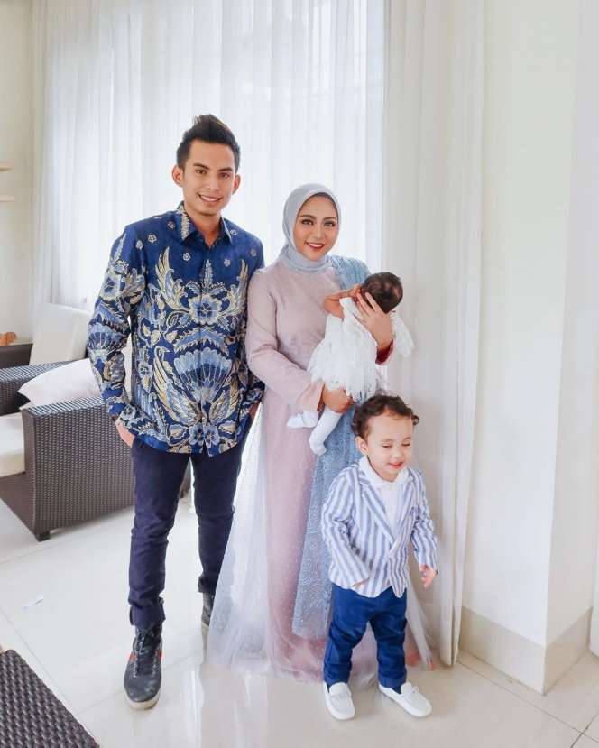 Bantu Perangi Corona, Ini 7 Gaya Sederhana Rachel Vennya 