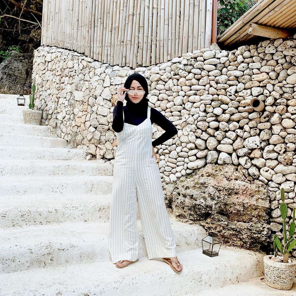 Bantu Perangi Corona, Ini 7 Gaya Sederhana Rachel Vennya 