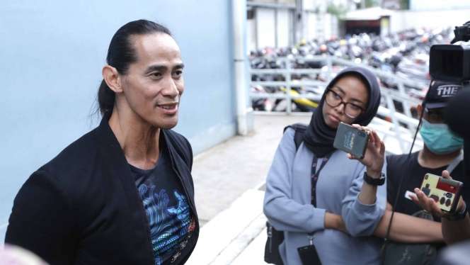 Tips Ade Rai Hadapi Virus Corona