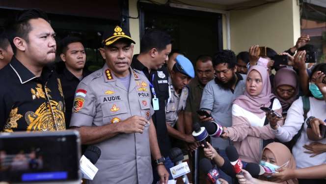 Polisi: Vanessa Angel Punya Narkoba dari Pengacara
