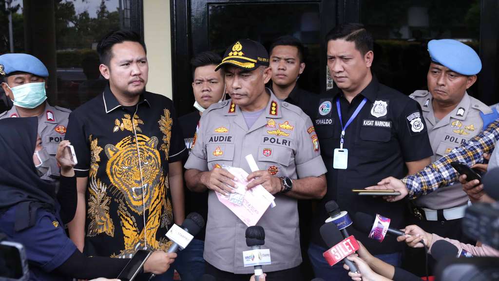 Polisi: Vanessa Angel Punya Narkoba dari Pengacara