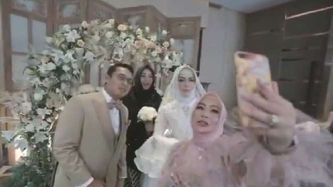Alasan Eddies Adelia Menikah Lagi dengan Mantan Suami