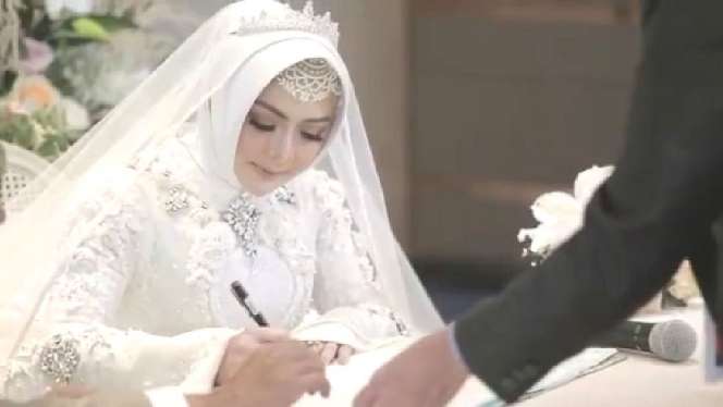 Alasan Eddies Adelia Menikah Lagi dengan Mantan Suami