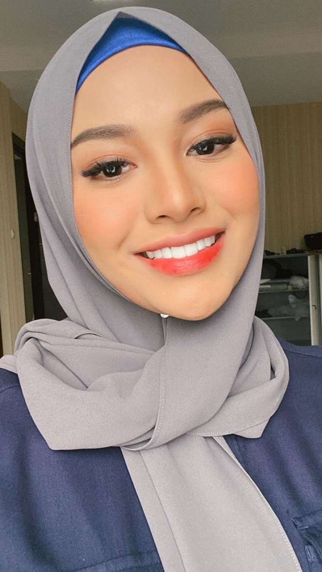 5 Potret Aurel Hermansyah Berhijab, Cantiknya Bikin Adem