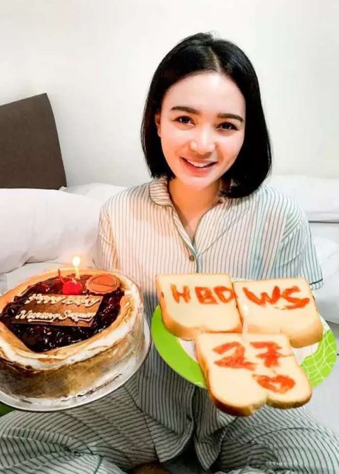 6 Potret Penampilan Polos Wika Salim