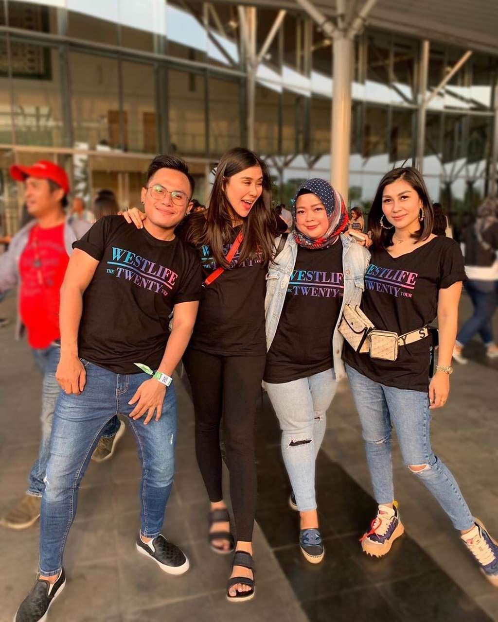 Tak Terekspos, Wanita di Balik Sukses Raffi Ahmad Jadi Artis