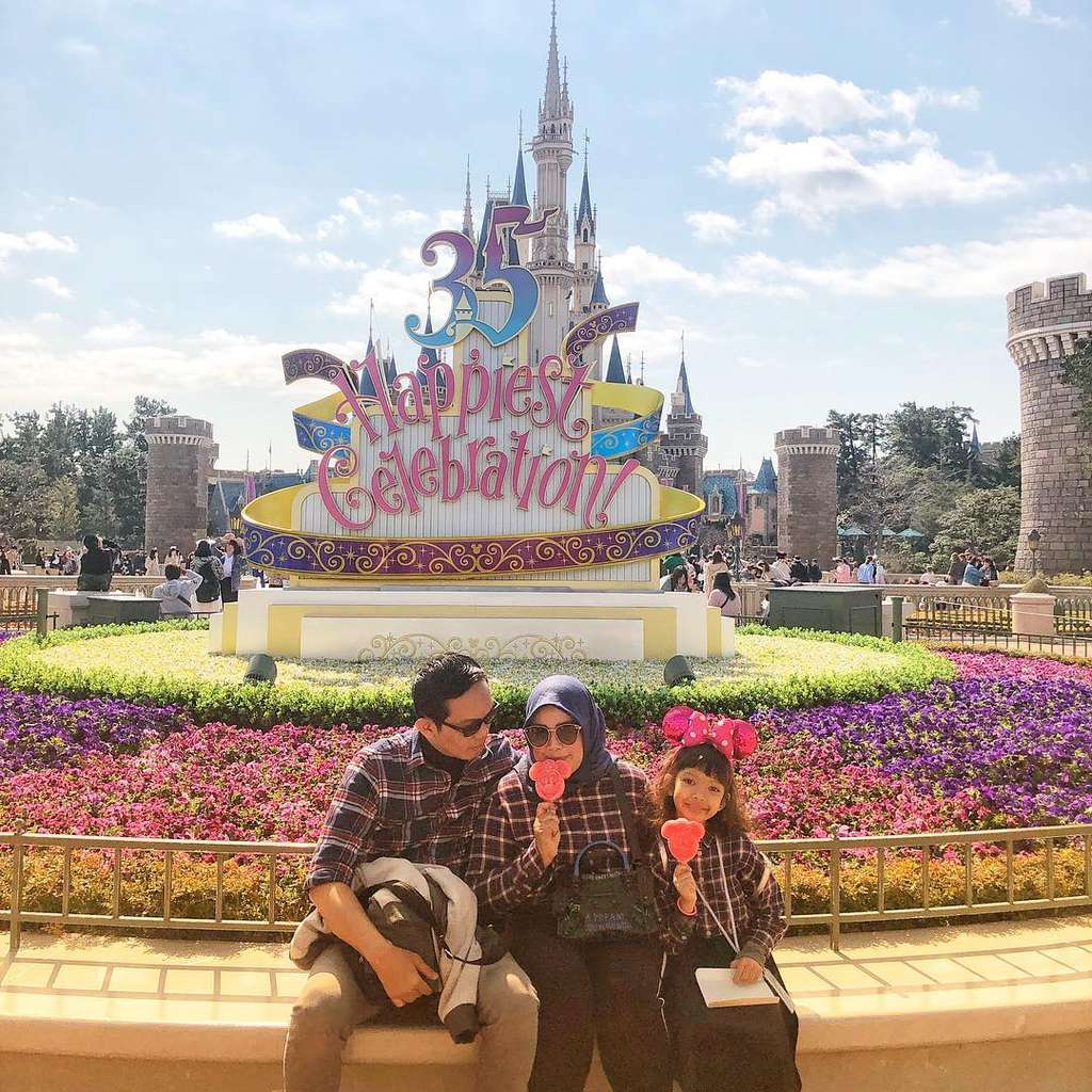 Tak Terekspos, Wanita di Balik Sukses Raffi Ahmad Jadi Artis