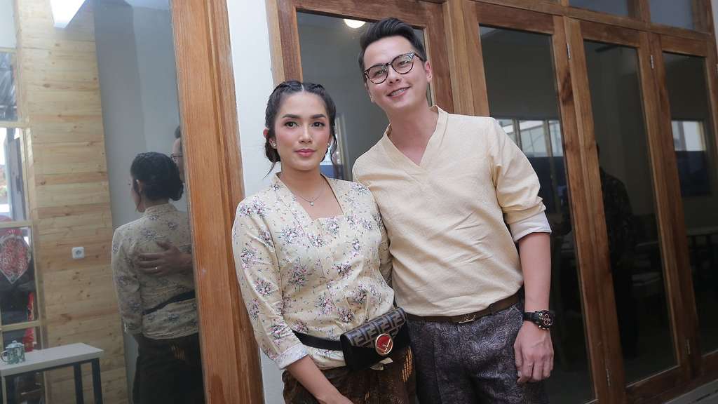 Rugi Miliaran karena Corona, 3 Artis Tetap Beri THR Karyawan