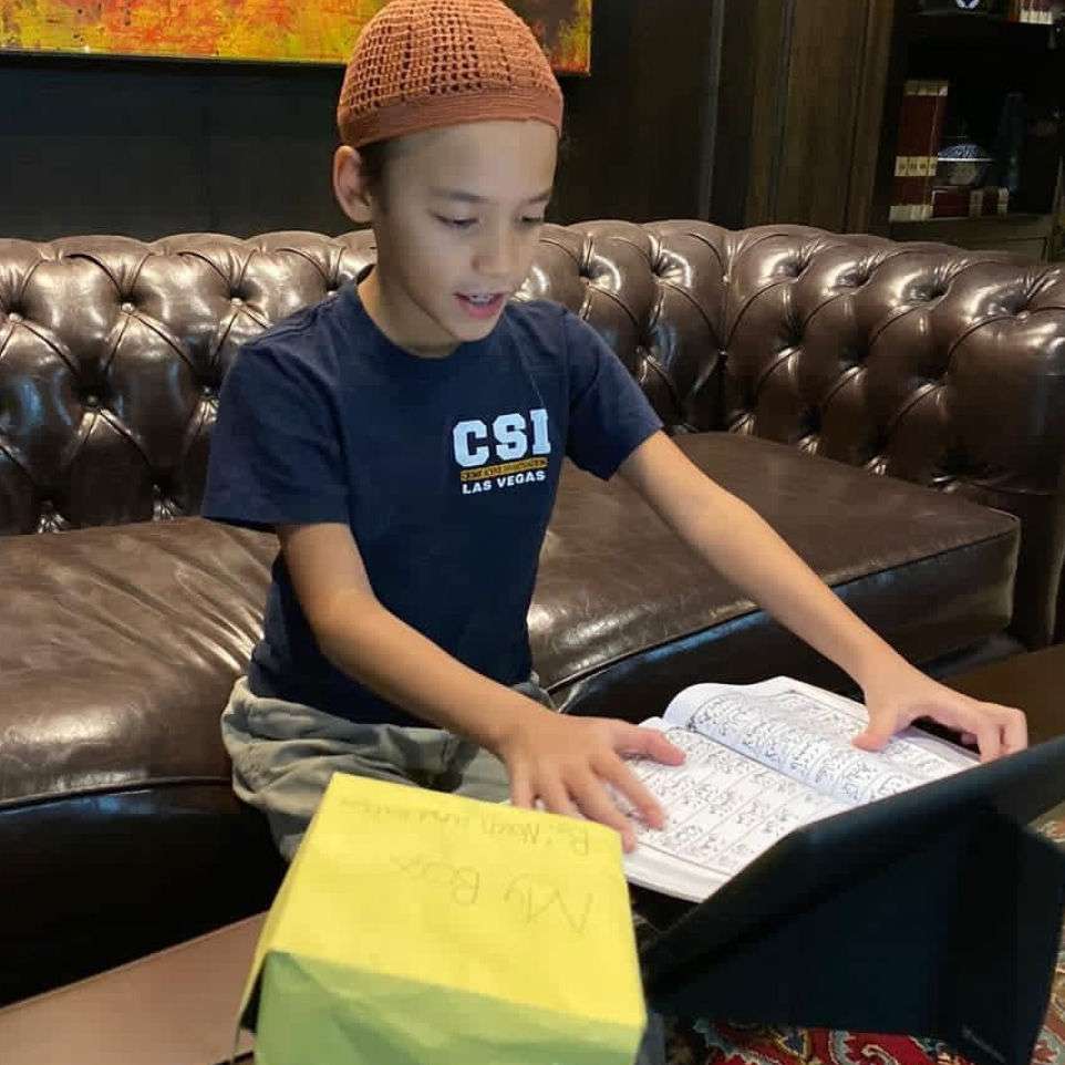 Momen Noah Sinclair, Putra BCL Belajar Ngaji Online