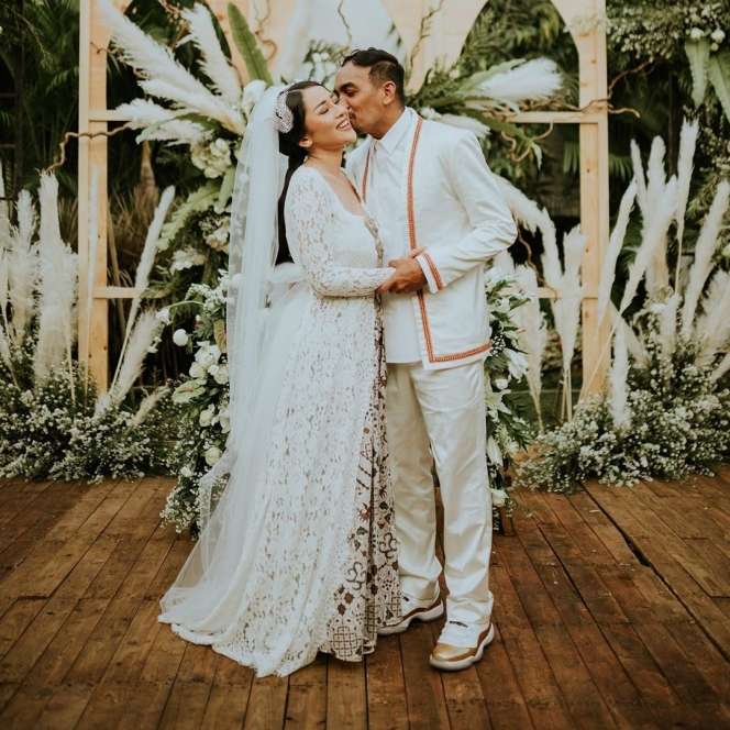 Pesan Cinta Mutia Ayu Sebelum Glenn Fredly Meninggal Dunia