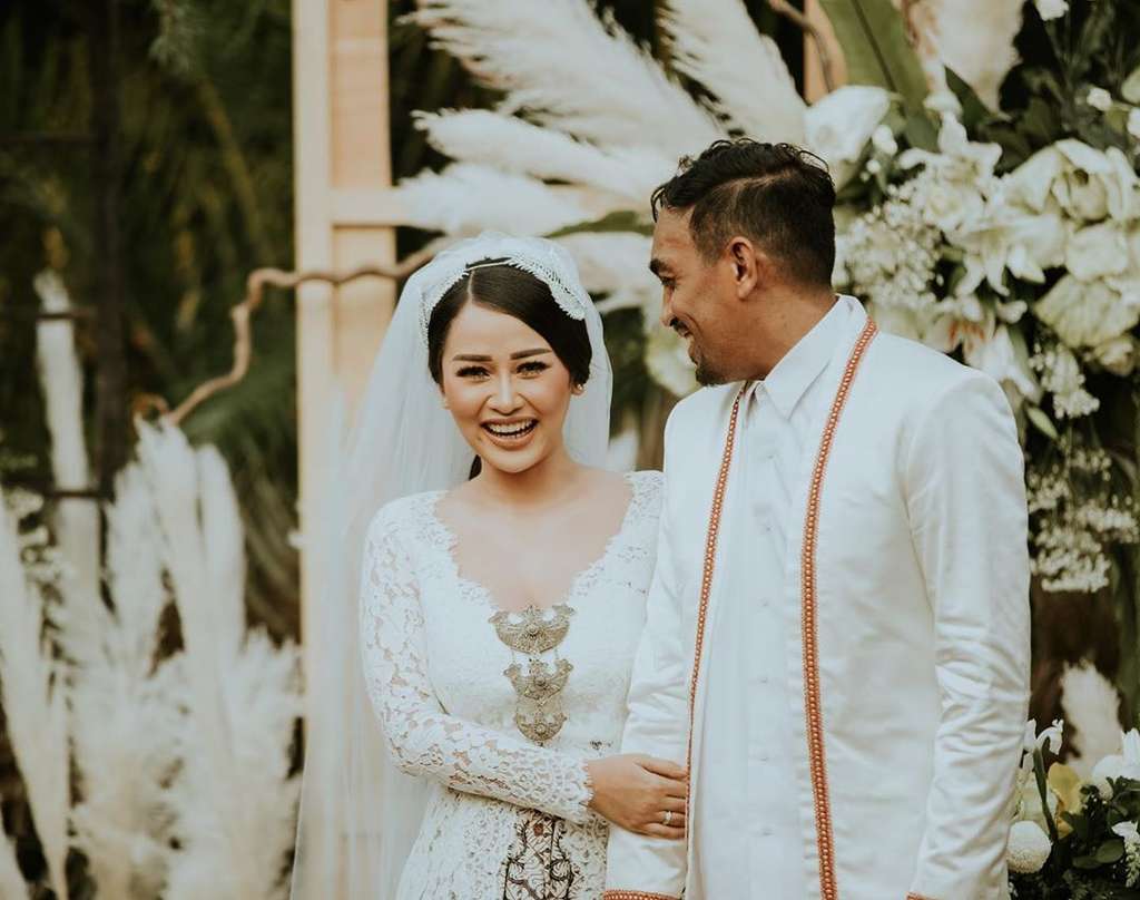 Pesan Cinta Mutia Ayu Sebelum Glenn Fredly Meninggal Dunia
