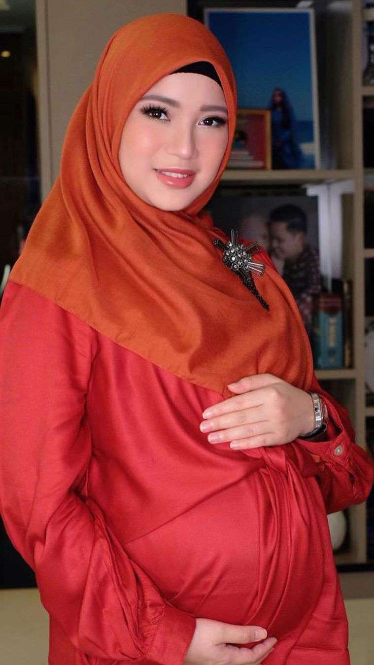 Gara-gara Corona, Chacha Frederica Akan Melahirkan Tanpa Suami