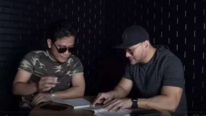 Deretan Potret 5 Selebritis Belajar Mengaji