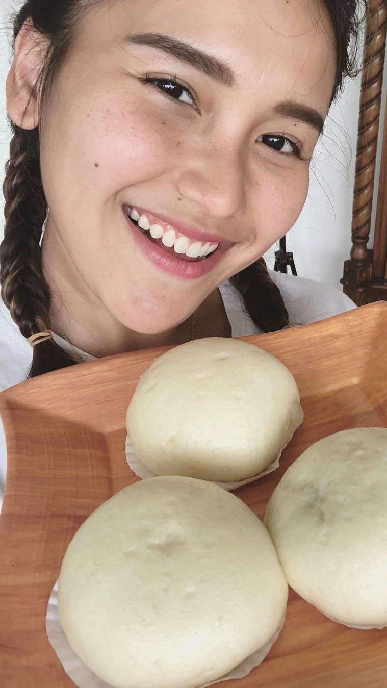 Banting Stir, 4 Seleb Ini Jual Makanan Hingga Barang Pribadi