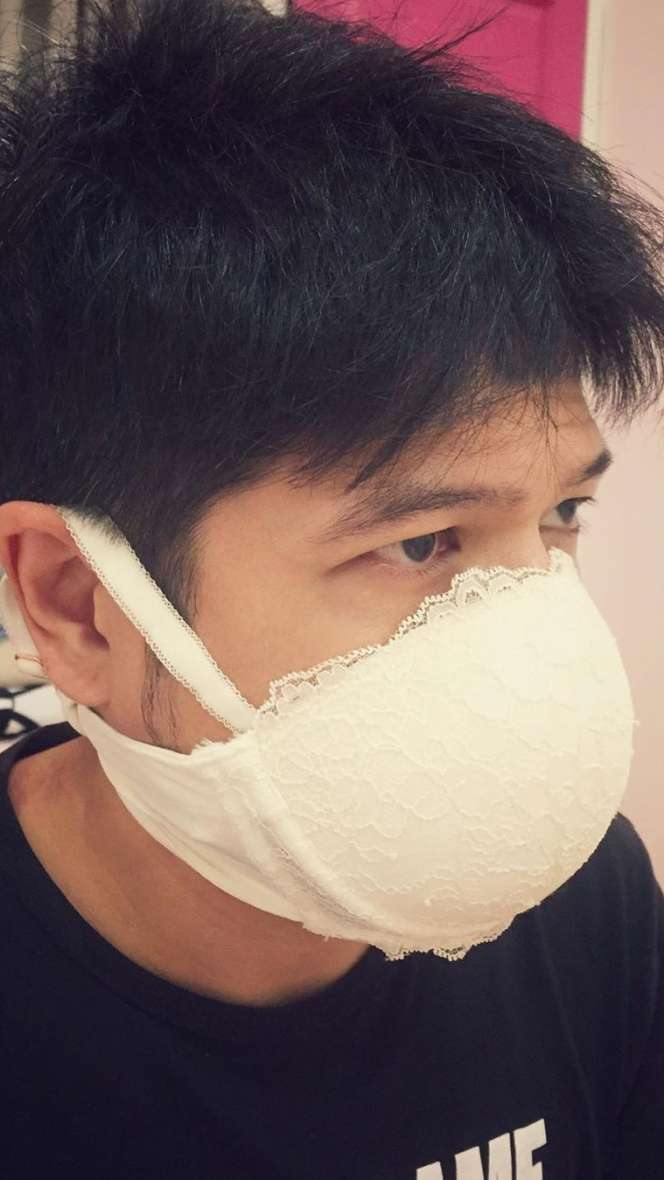 Nyeleneh Abis, 5 Masker Publik Figur yang Anti Mainstream