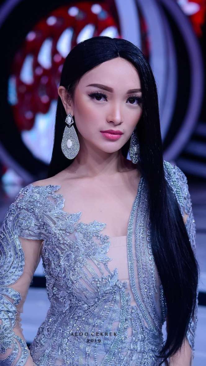 Zaskia Gotik Dipinang Pengusaha Tajir, Lihat Maharnya