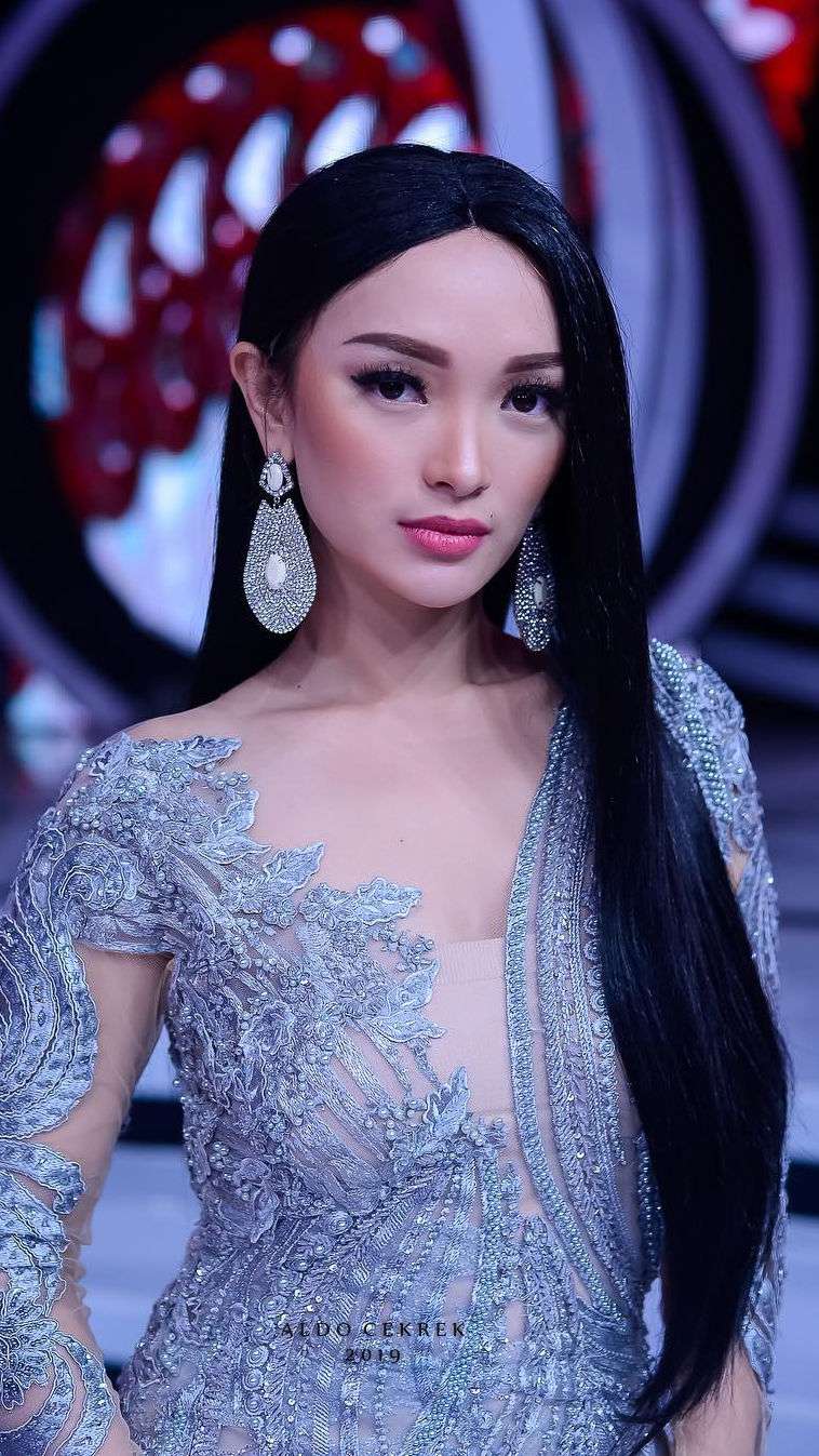 Zaskia Gotik Dipinang Pengusaha Tajir, Lihat Maharnya